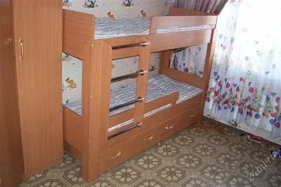 Двух ярусная детская кровать